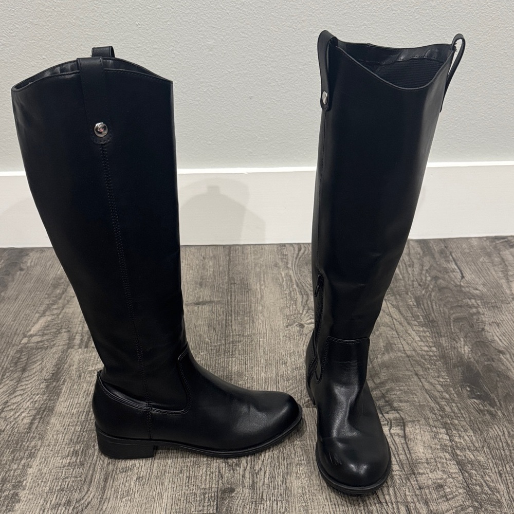 Soda Stylish Black Knee-high Boots